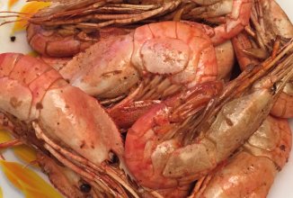 Супербольшие креветки в чесночном соусе