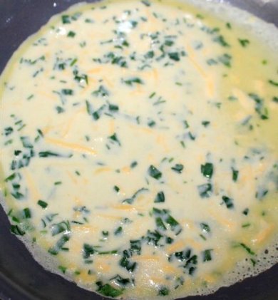 Сырные блинчики с петрушкой - Шаг 8