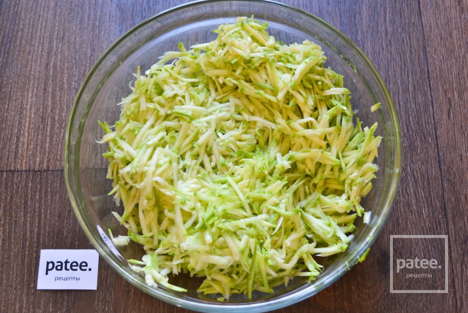 Кабачковая пицца с помидорами - Шаг 4