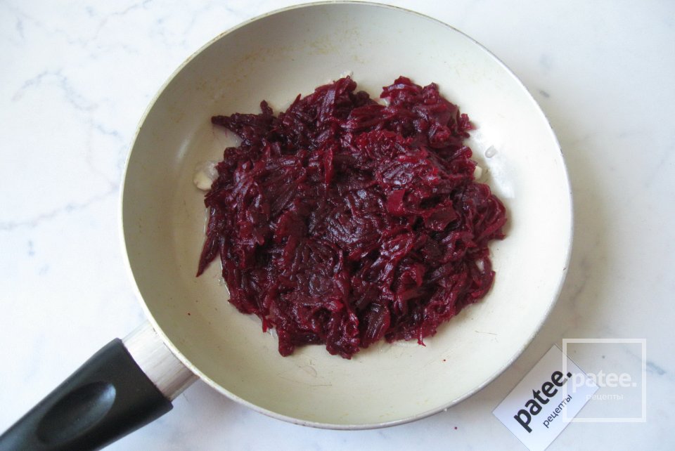 Спагетти со свеклой и брынзой - Шаг 6