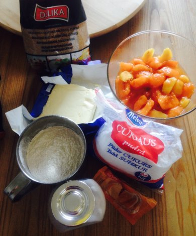 Кекс с абрикосами и нектаринами - Шаг 1