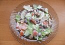 Фасолевый салат с сосисками