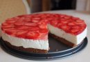 Чизкейк с клубникой