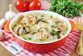 Куриные голени с грибами запеченные в сливках