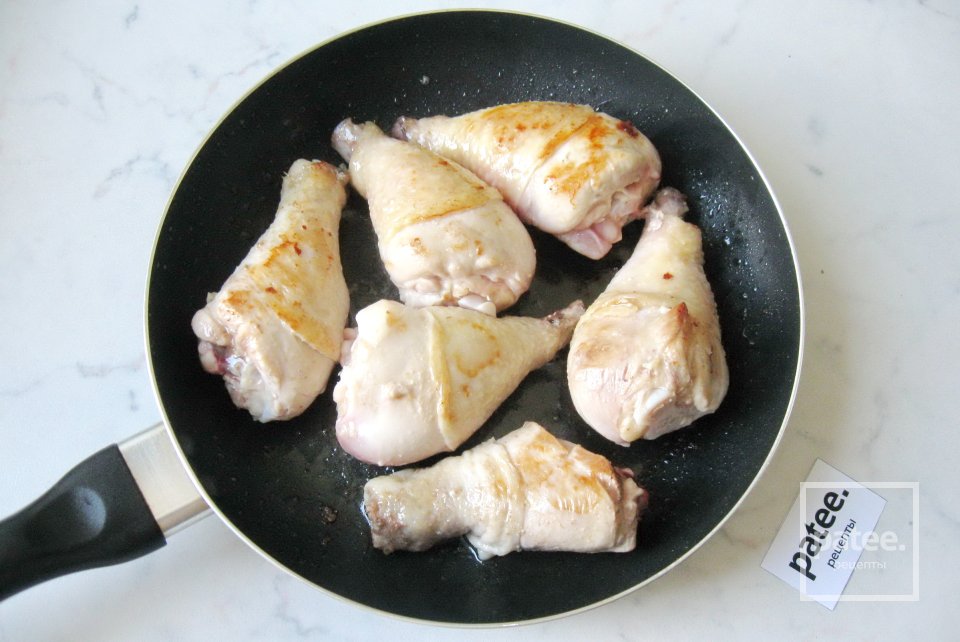 Куриные голени с грибами запеченные в сливках - Шаг 4