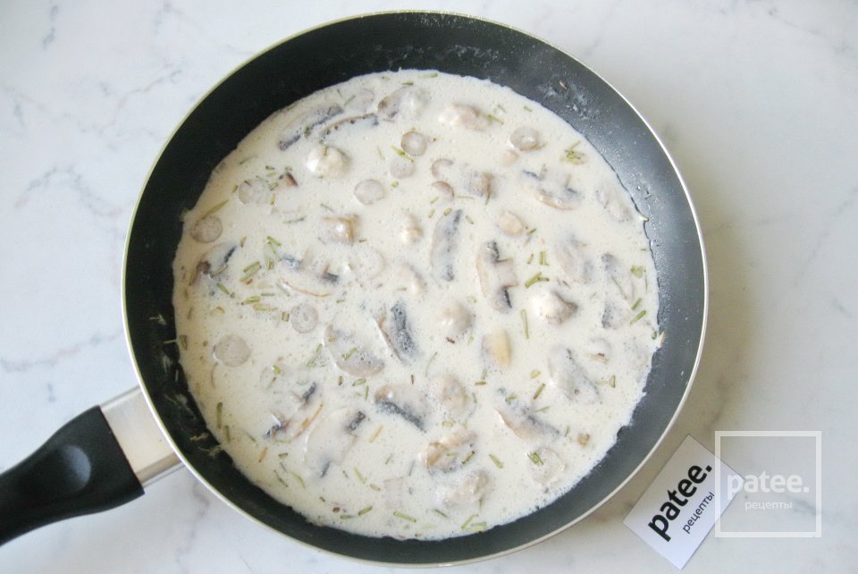 Куриные голени с грибами запеченные в сливках - Шаг 11
