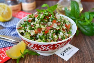 Салат с булгуром и мятой