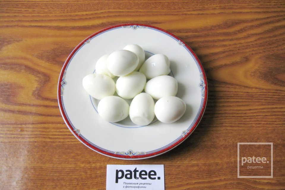 Рулет из куриной грудки с перепелиными яйцами - Шаг 10