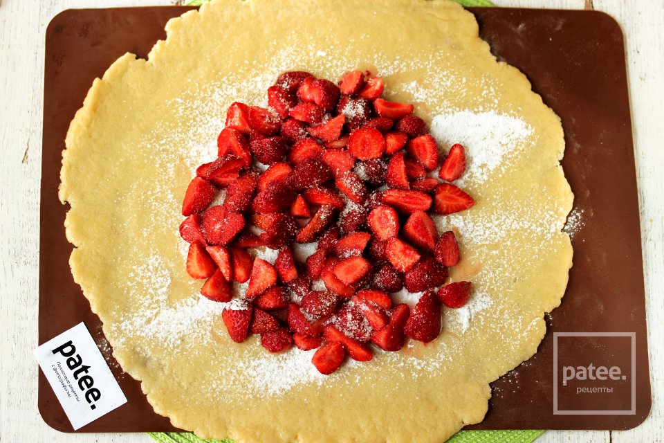 Галета с клубникой - Шаг 10