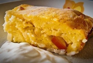 Творожная запеканка с фруктами