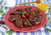 Шоколадные вареники с вишней на пару