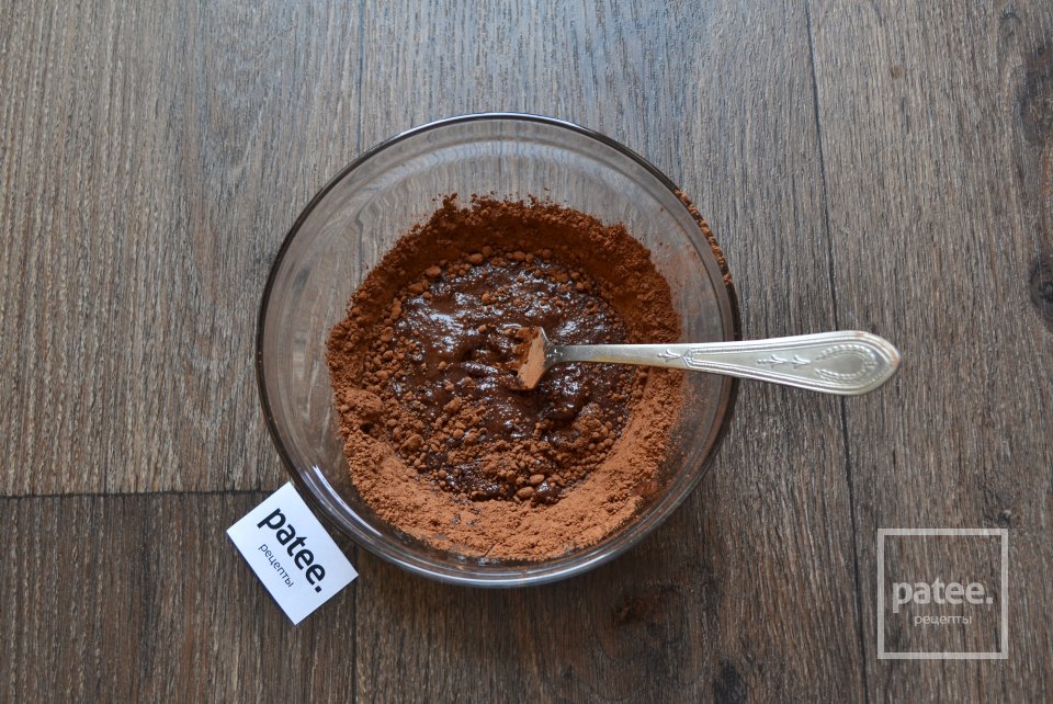 Шоколадные вареники с вишней на пару - Шаг 4