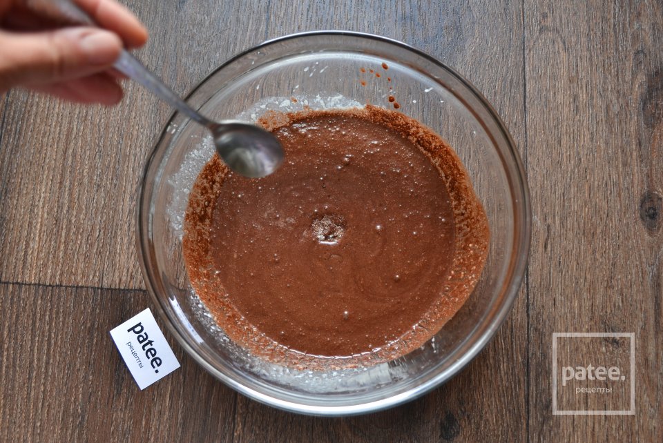 Шоколадные вареники с вишней на пару - Шаг 8