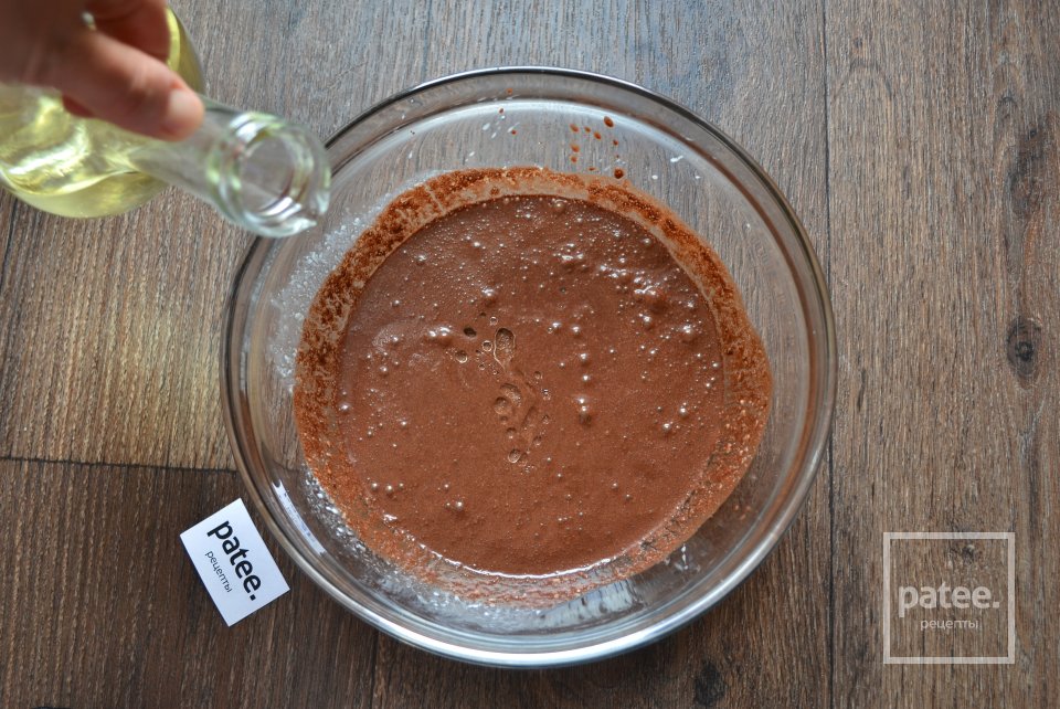 Шоколадные вареники с вишней на пару - Шаг 10