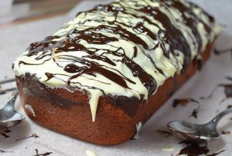 Ванильный кекс с влажной шоколадной начинкой