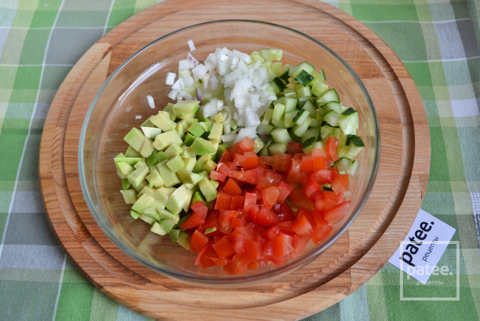 Овощная сальса с авокадо - Шаг 9