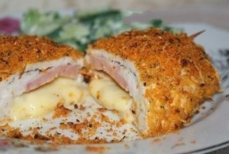 Шницель из куриной грудки "Кордон блю"