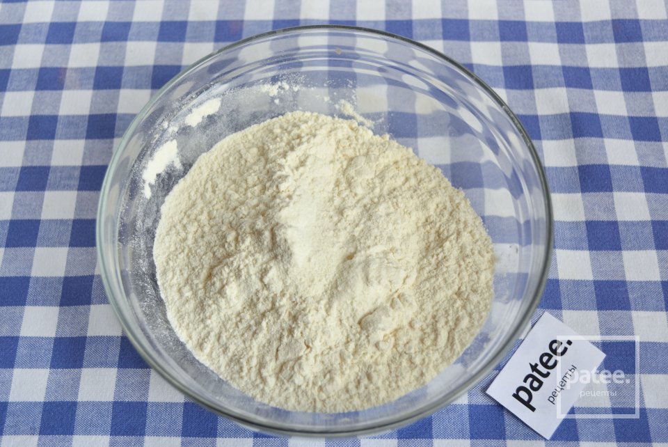 Сметанный кекс в мультиварке - Шаг 7