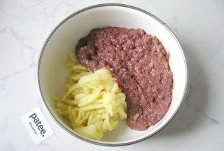 Котлеты из говяжьей печени с картофелем и грибами - Шаг 4