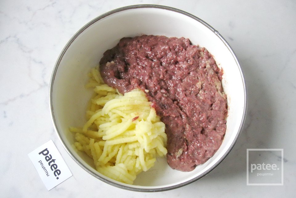 Котлеты из говяжьей печени с картофелем и грибами - Шаг 4