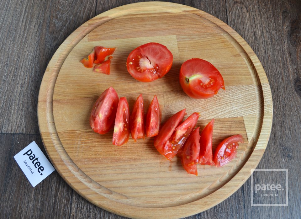 Яичница с баварскими колбасками - Шаг 3