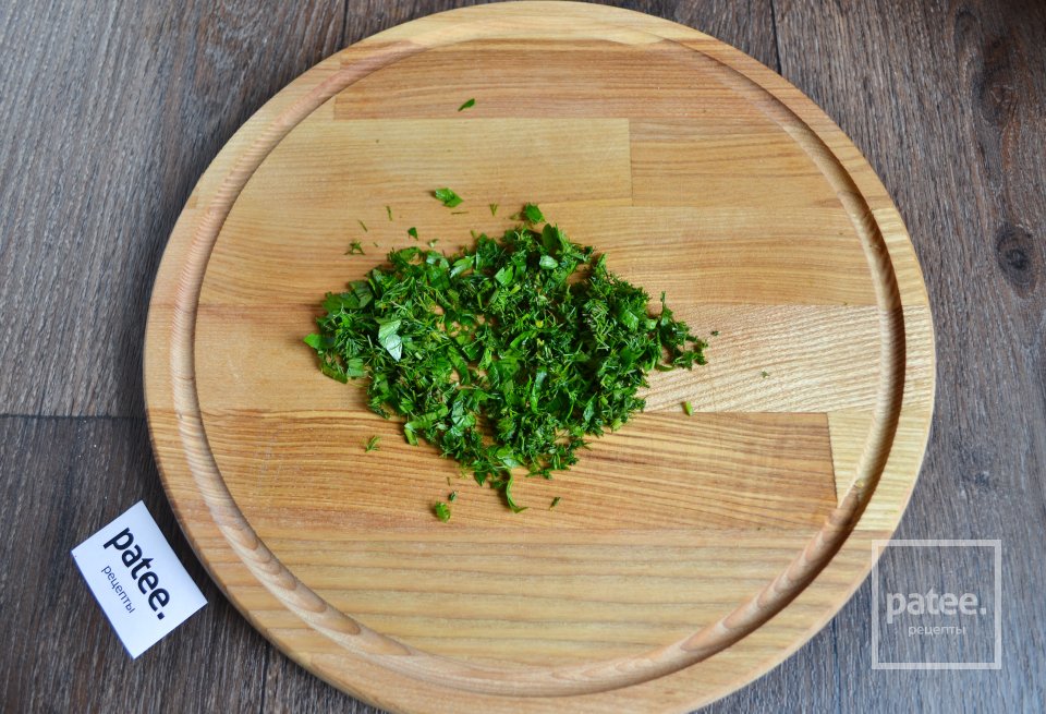 Яичница с баварскими колбасками - Шаг 11