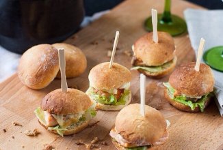 Минибургеры с семгой