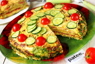 Кабачковый торт с сыром и помидорами
