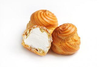 Эклер со сливками