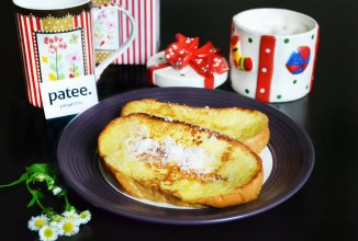 Сладкие гренки с яйцом и молоком