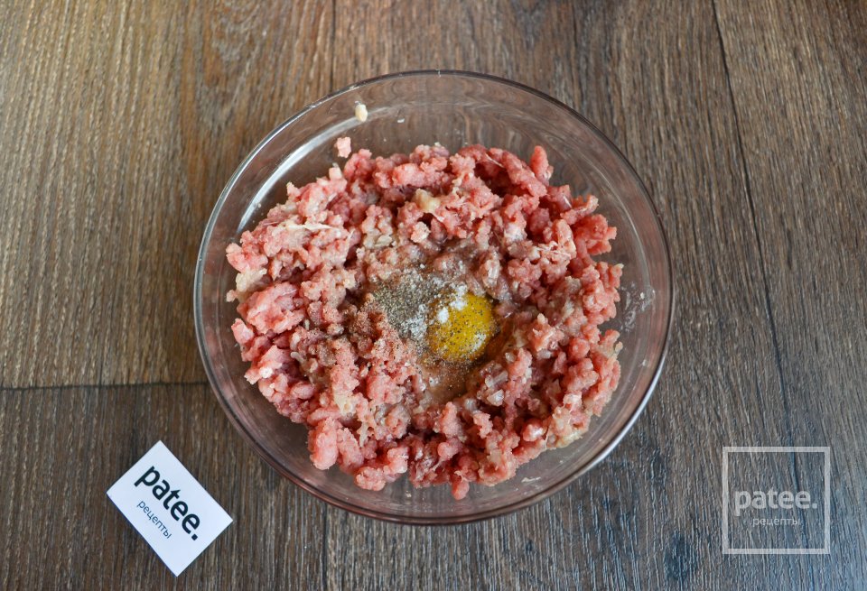 Спагетти с томатным соусом и фрикадельками - Шаг 5