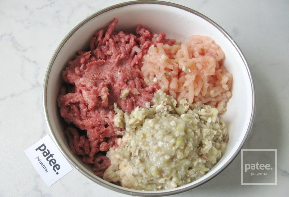 Котлеты с грибами и Адыгейским сыром - Шаг 7