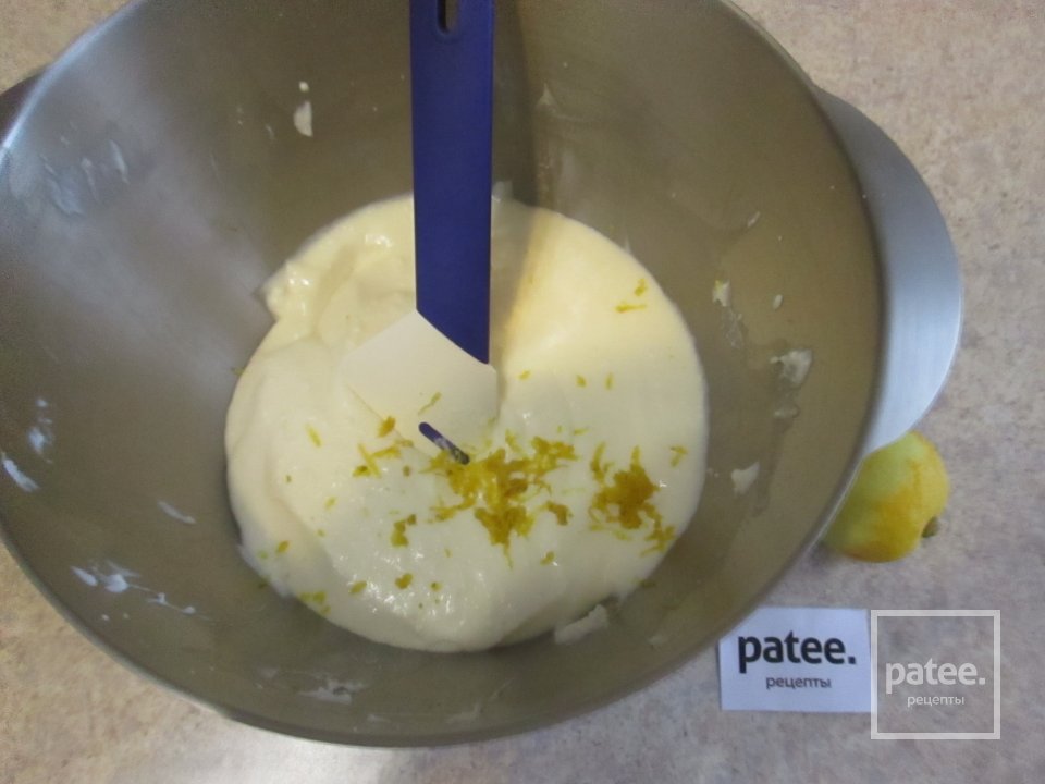 Шоколадный рулет с творожно - кокосовым кремом. - Шаг 11