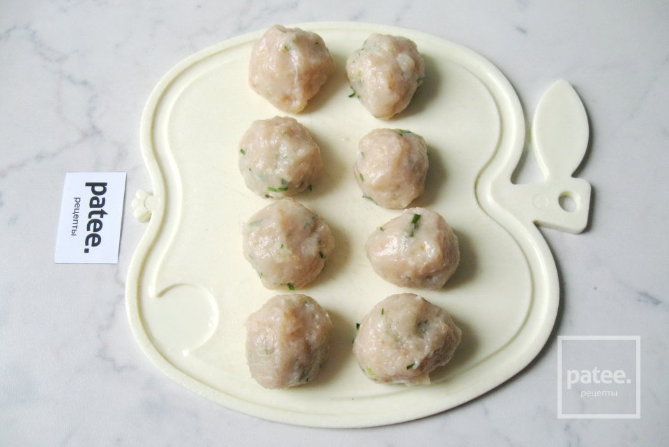 Суп с фрикадельками и молодой капустой - Шаг 11