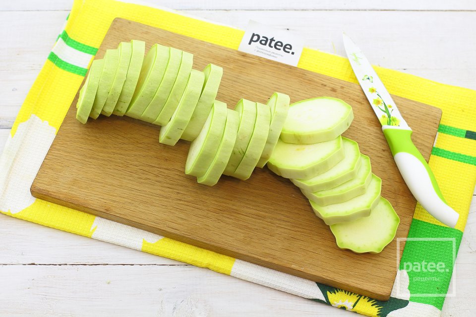 Драники с картофелем и кабачками - Шаг 2