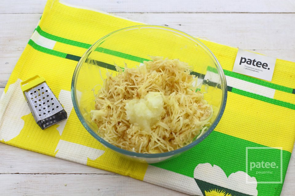 Драники с картофелем и кабачками - Шаг 6