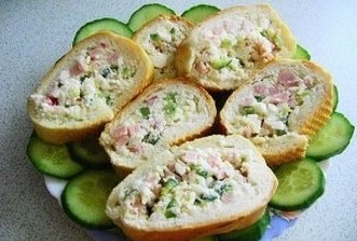 Батон с начинкой