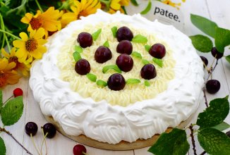 Меренга со взбитыми сливками