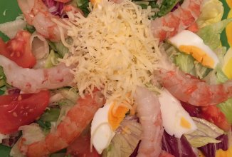 Салат с креветками