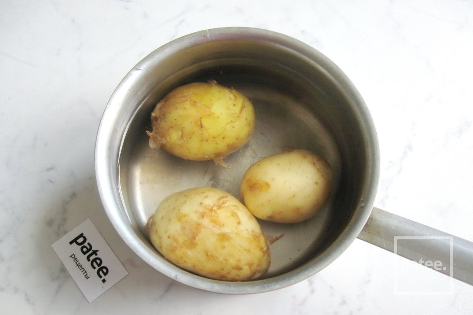 Окрошка на курином бульоне со свёклой - Шаг 3