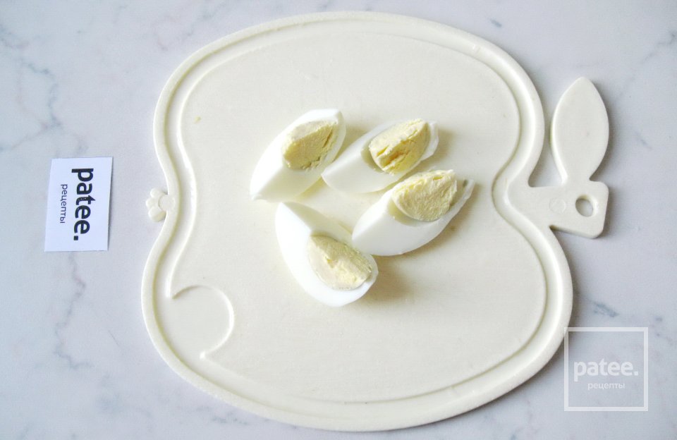 Окрошка на курином бульоне со свёклой - Шаг 9