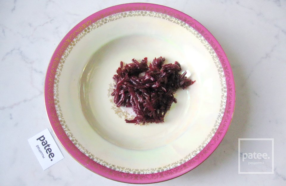 Окрошка на курином бульоне со свёклой - Шаг 11