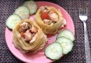 Гнезда с куриной грудкой и помидорами