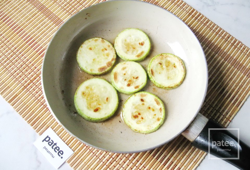 Салат из кабачков с помидорами - Шаг 4