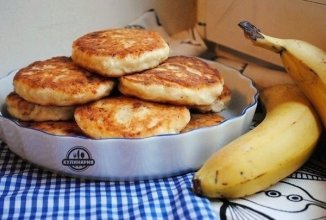 СЫРНИКИ С БАНАНОМ