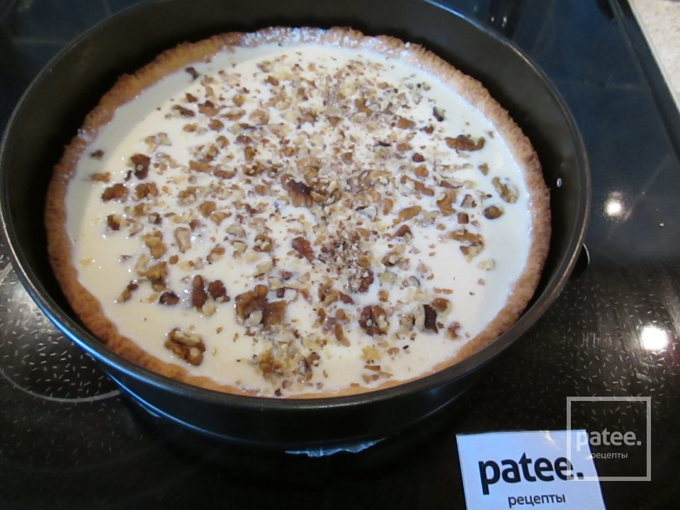 Пирог с начинкой из творога, с изюмом и орехами. - Шаг 14