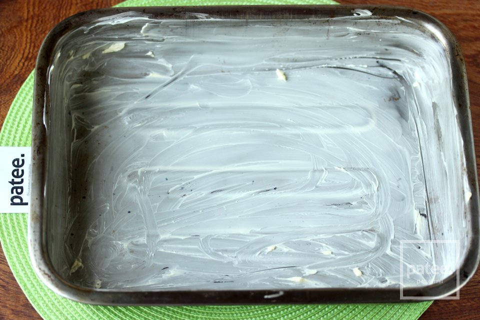 Заливной пирог с молодой капустой - Шаг 12