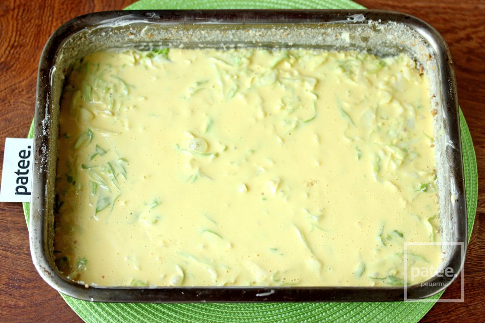 Заливной пирог с молодой капустой - Шаг 15