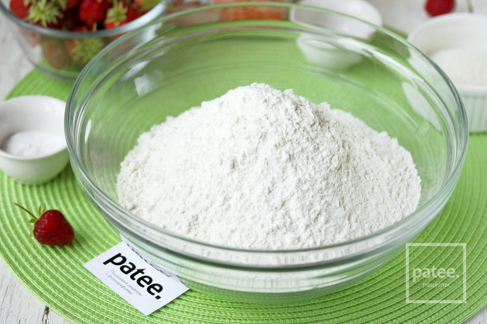 Паровые вареники с клубникой в мультиварке - Шаг 2