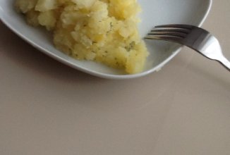 Картофель жаренный с зеленью